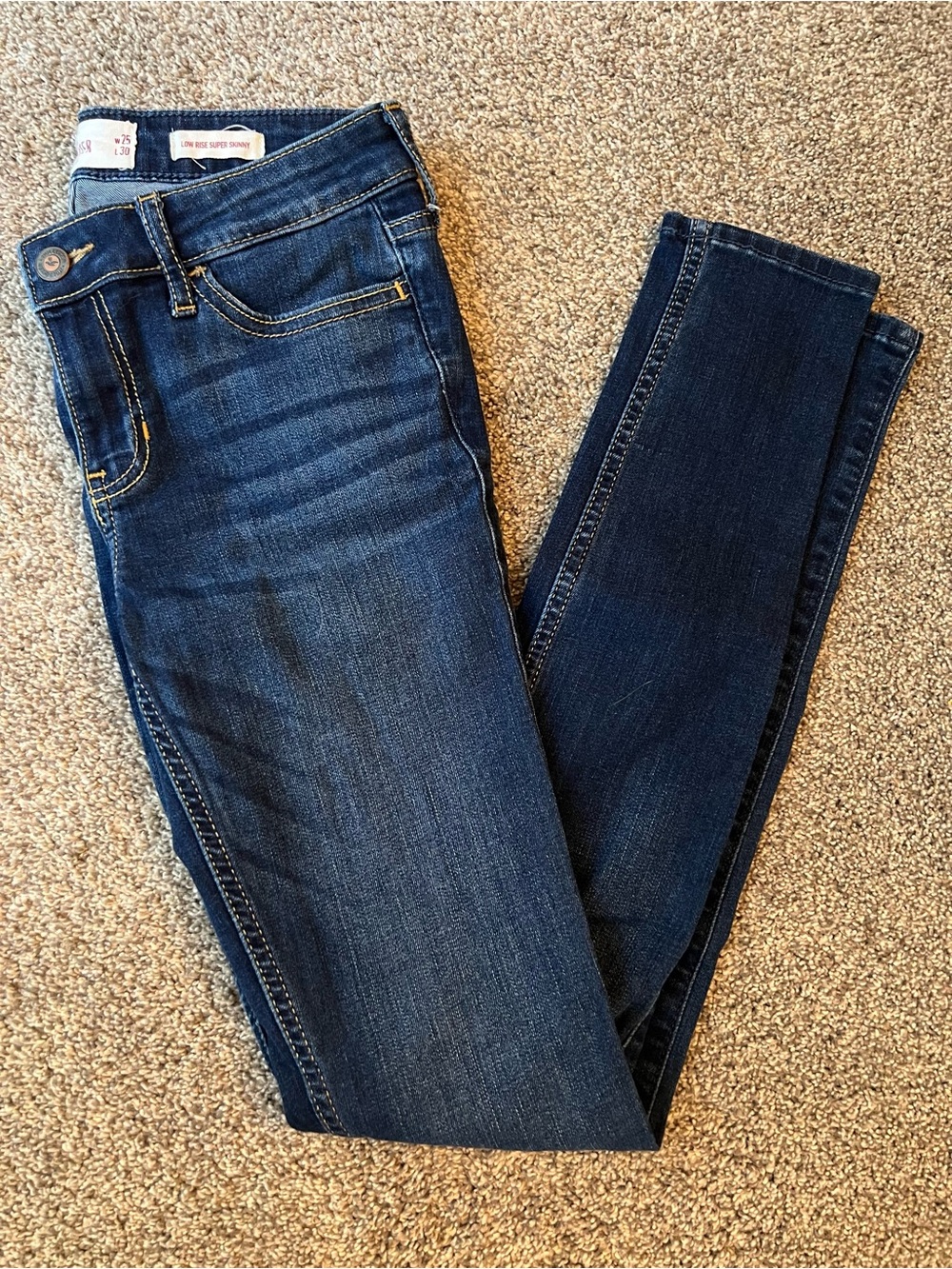 Hollister Dark Indigo Women’s Skinny Jeans